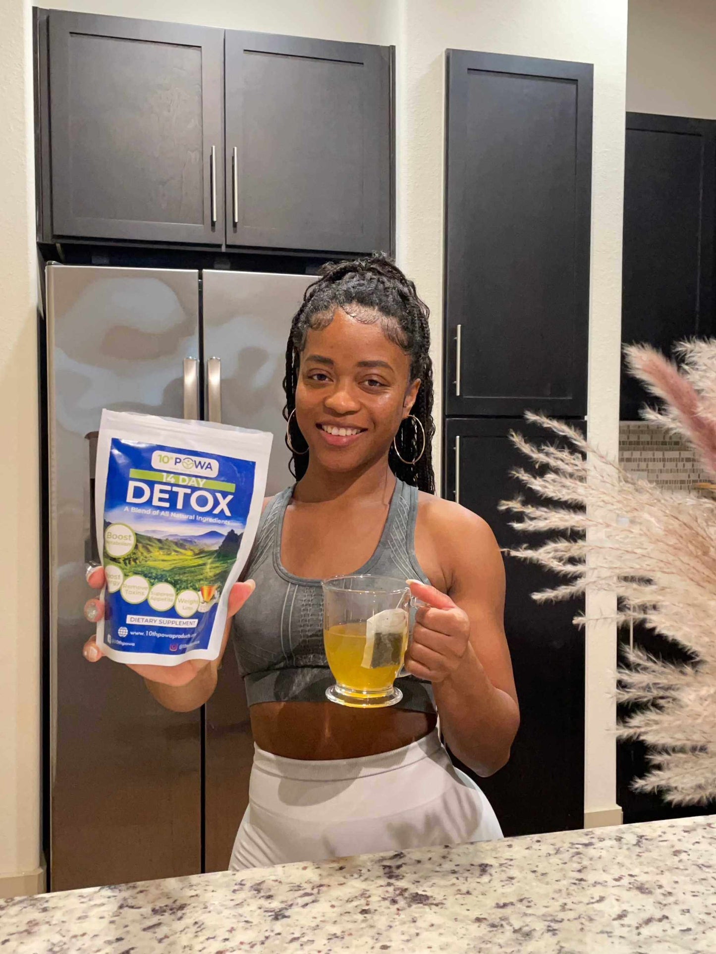 Full body detox kit with Aloe Ferox colon cleanse capsules and 14-day detox tea for parasite and toxin removal